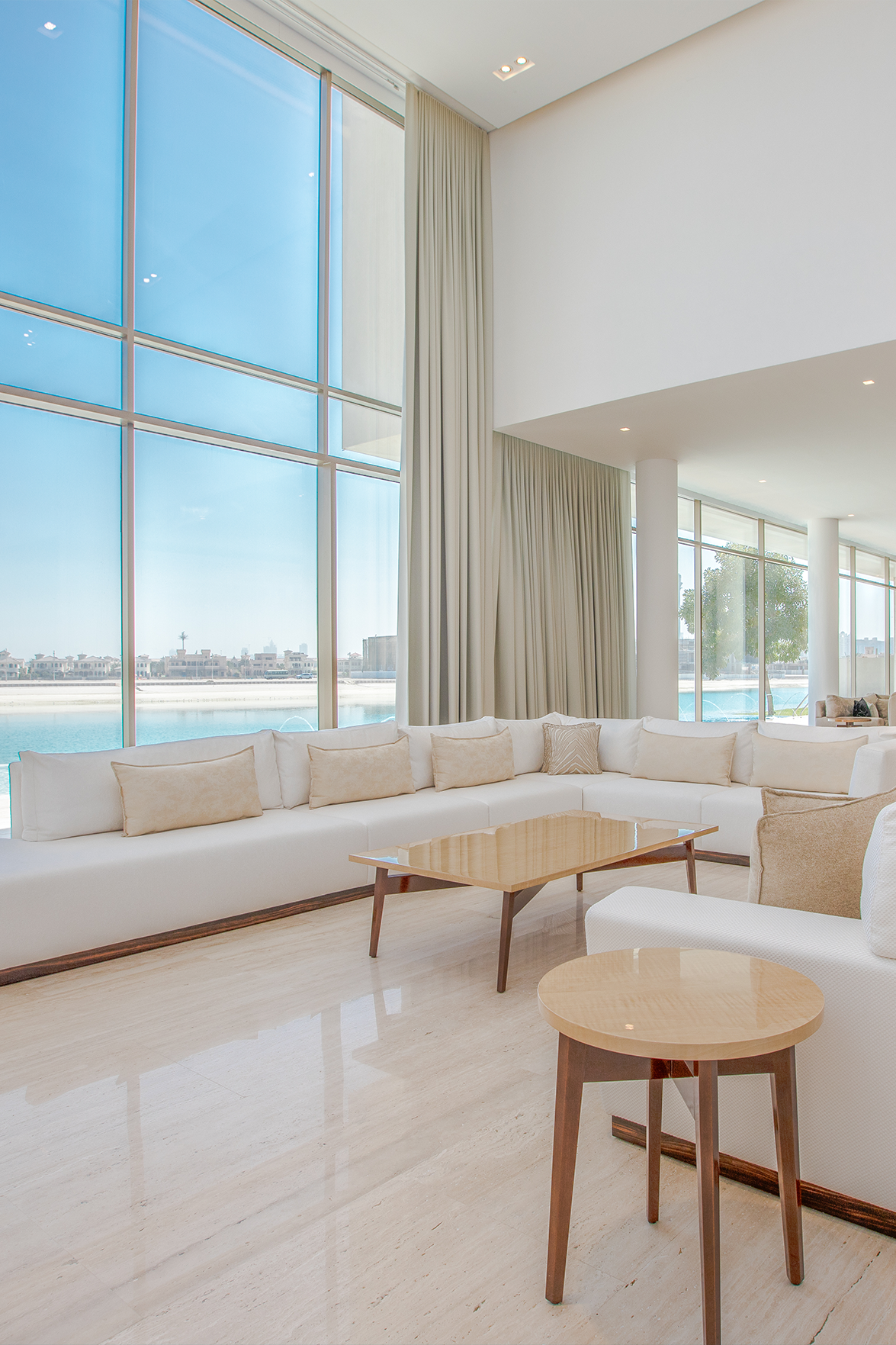 LUXURY REAL ESTATE